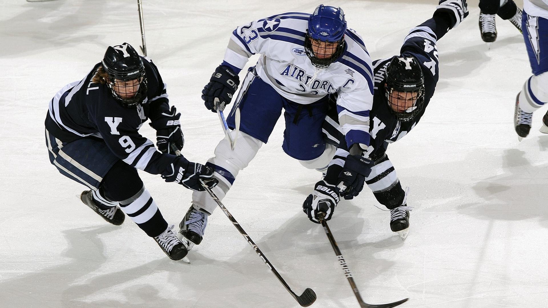 开云官方网站-国际足坛推行新赛制，增强比赛公平性与观赏性，国际足联最新审定的足球竞赛规则